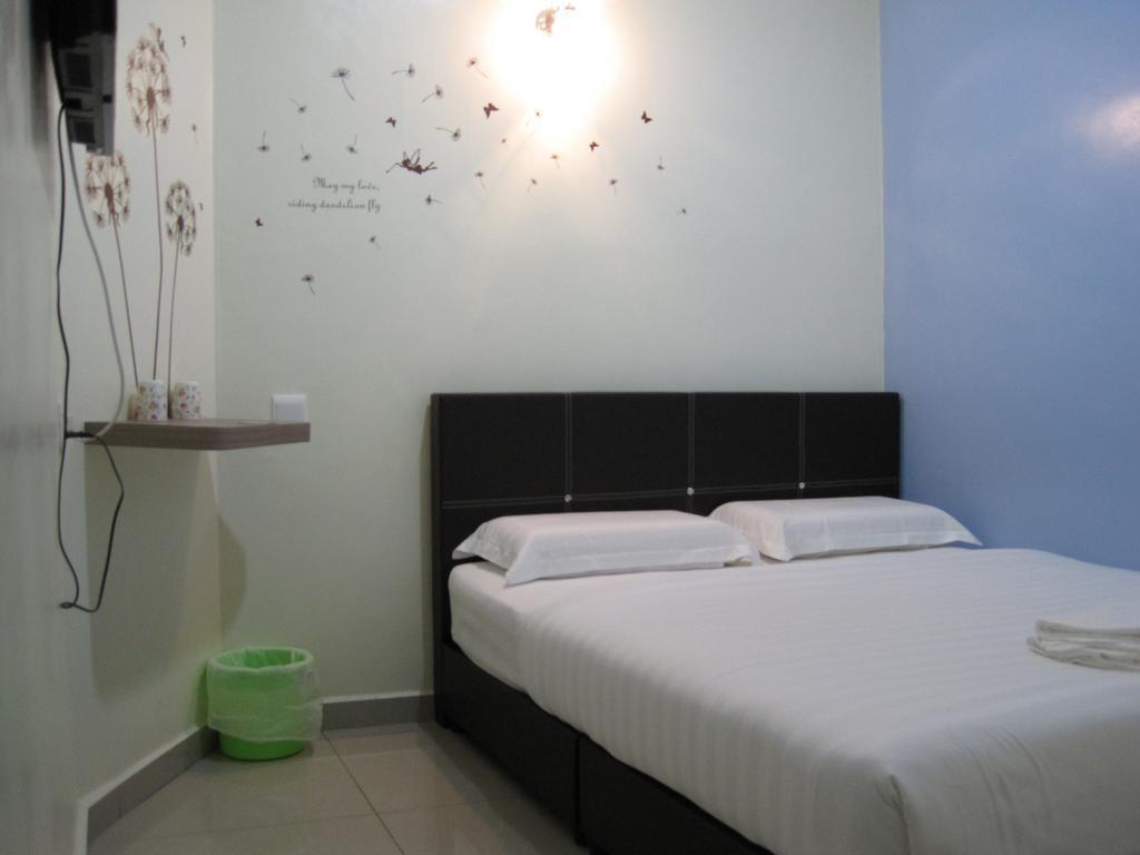 Max Inn Hotel ปาริตราจา ห้อง รูปภาพ