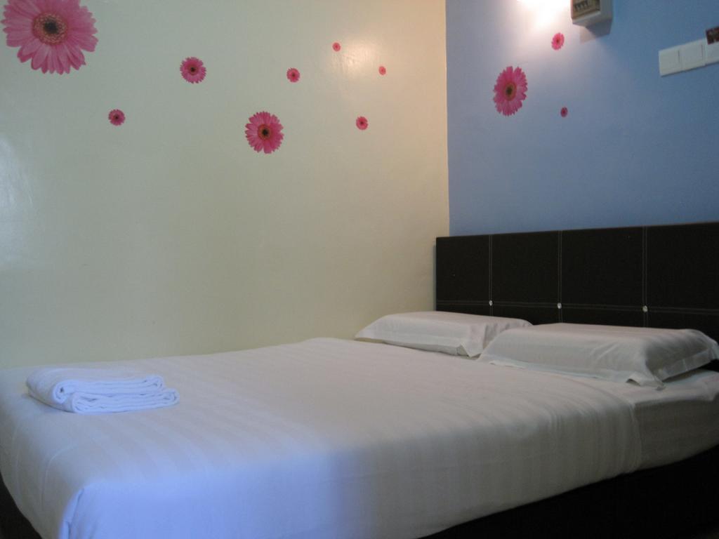 Max Inn Hotel ปาริตราจา ห้อง รูปภาพ