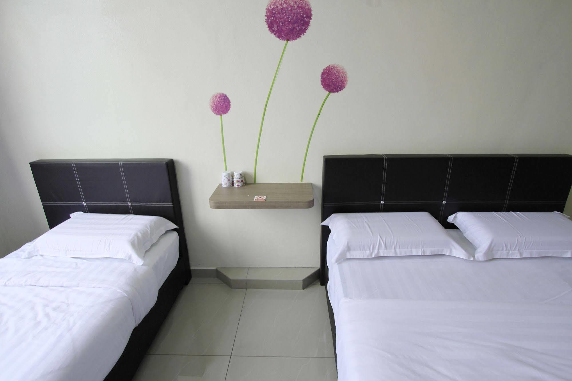 Max Inn Hotel ปาริตราจา ภายนอก รูปภาพ