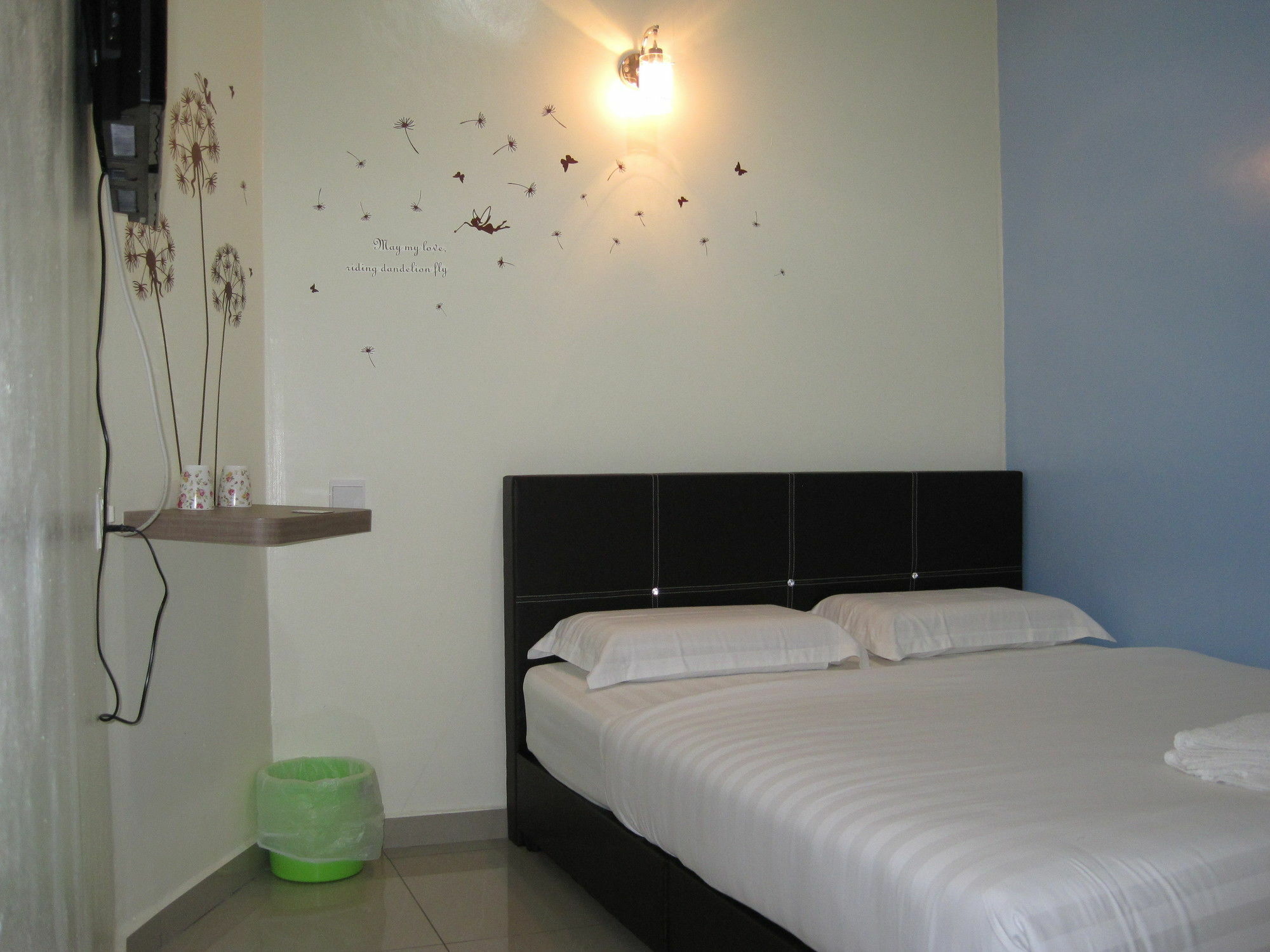 Max Inn Hotel ปาริตราจา ภายนอก รูปภาพ